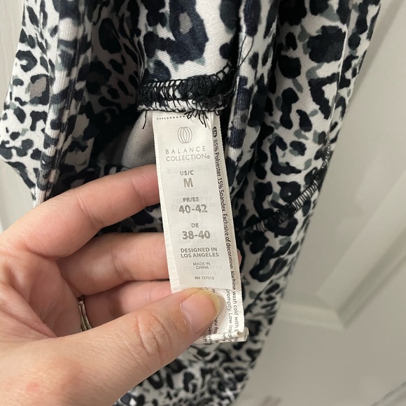 Balance collection cheetah leggings - Picture 5 of 7